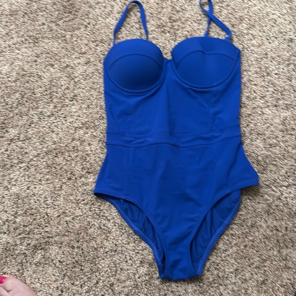 Like new Tory Burch Lipsi One Piece Swimsuit